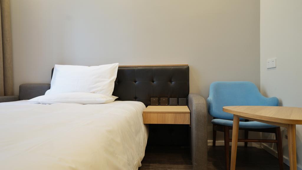 Hanting Premium Hotel Shanghai South Xizang Road Екстериор снимка