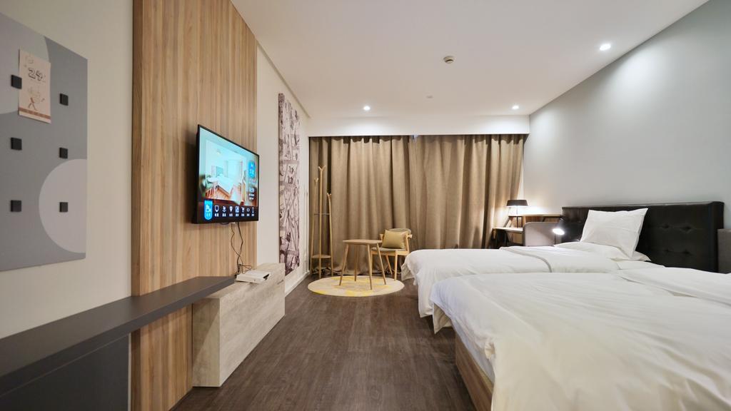 Hanting Premium Hotel Shanghai South Xizang Road Екстериор снимка